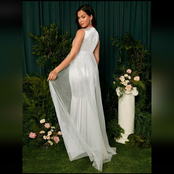 SHEIN Maternity Mermaid Hem Satin Overlay Dress - Picture 3 of 5